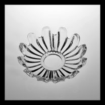 Bassin, Coupelle crenelée en cristal de Baccarat