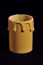 Fausse Bougie beige en carton avec gouttes