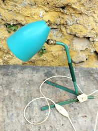 Lampe en tôle verte 
