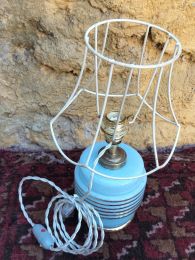 Lampe en verre bleu anneaux dorés