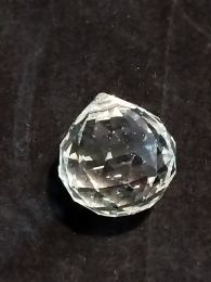 Boule en verre taillé 30mm