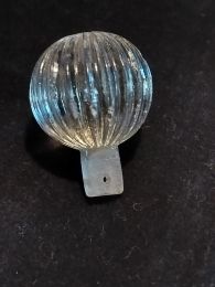 Boule fantaisie en verre annelé